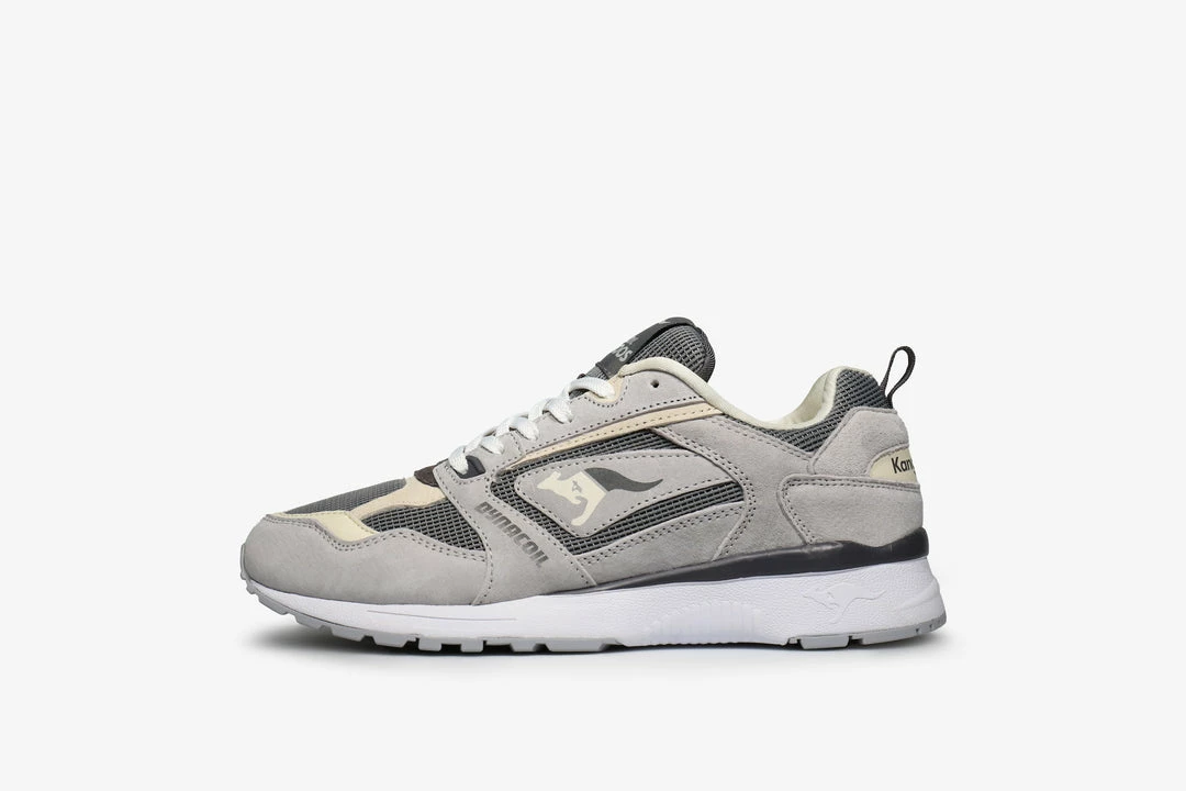 Best deal 🤩 Kangaroos Exo II OG 🔔 3 Kangaroos Exo II OG
