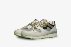 Karhu Synchron Classic