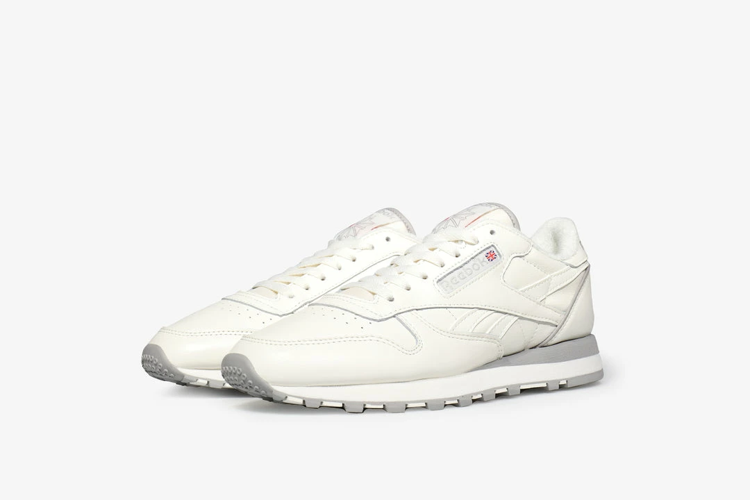 Brand new ❤️ Reebok Classic Leather 1983 40th Anniversary 🛒 4 Reebok Classic Leather 1983 40th Anniversary