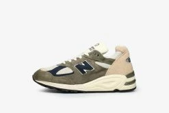 Footwear New Balance M990GB2